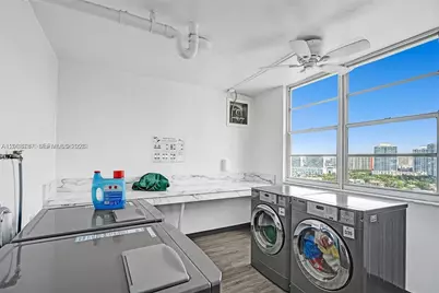 300 Bayview Dr #1711, Sunny Isles Beach, FL 33160 - Photo 33