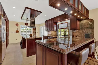 8940 SW 160th St, Palmetto Bay, FL 33157 - Photo 11