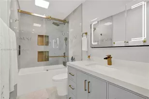 8940 SW 160th St, Palmetto Bay, FL 33157 - Photo 31