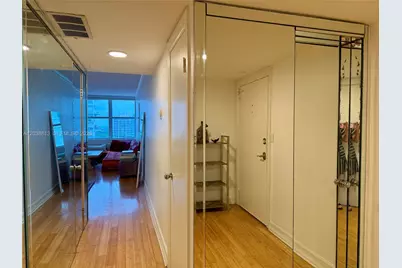 888 Intracoastal Dr #15E, Fort Lauderdale, FL 33304 - Photo 17