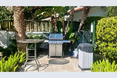 888 Intracoastal Dr #15E, Fort Lauderdale, FL 33304 - Photo 31