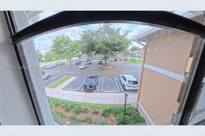 11576 NW 42nd St #11576, Coral Springs, FL 33065 - Photo 5
