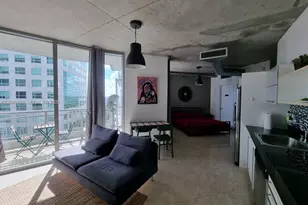 690 SW 1st Ct, Miami, FL 33130 - Photo 9