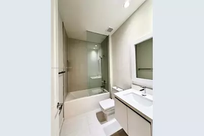 10560 NW 63rd Ter, Doral, FL 33178 - Photo 35
