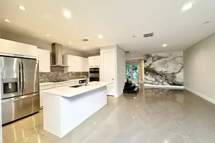 10560 NW 63rd Terrace, Doral, FL 33178 - Photo 11