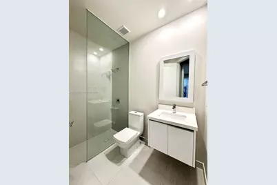10560 NW 63rd Ter, Doral, FL 33178 - Photo 9