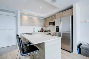 121 NE 34th St, Miami, FL 33137 - Photo 5