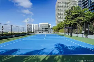 121 NE 34th St, Miami, FL 33137 - Photo 19