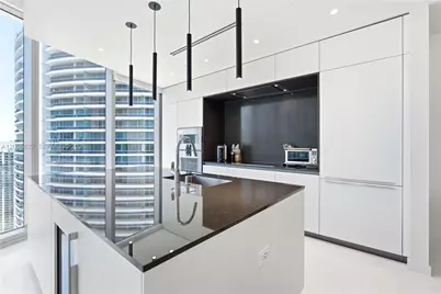 300 Biscayne Boulevard Way #4007W, Miami, FL 33131 - Photo 15