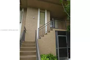 205 Lakeview Dr, Weston, FL 33326 - Photo 19