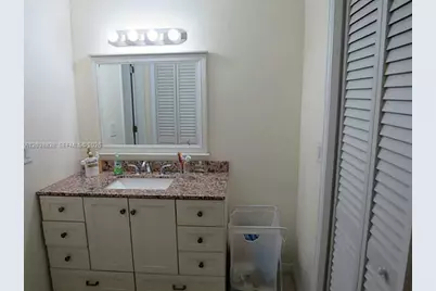 205 Lakeview Dr #202, Weston, FL 33326 - Photo 11