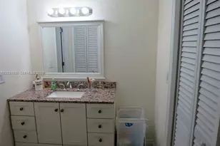 205 Lakeview Dr, Weston, FL 33326 - Photo 11