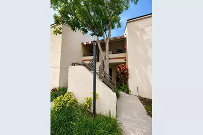 20005 NE 3rd Ct #8, Miami, FL 33179 - Photo 1