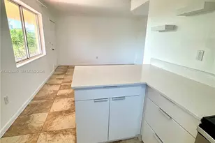 1020 SW 7th St, Miami, FL 33130 - Photo 3