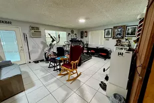 15940 NW 37th Pl, Miami Gardens, FL 33054 - Photo 9