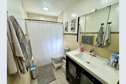 15940 NW 37th Pl, Miami Gardens, FL 33054 - Photo 13