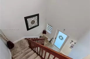8275 NW 186th St, Hialeah, FL 33015 - Photo 21