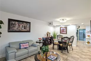 8275 NW 186th St, Hialeah, FL 33015 - Photo 29