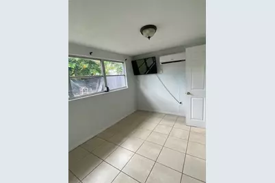 1111 N Vineyard St, Lehigh Acres, FL 33936 - Photo 15