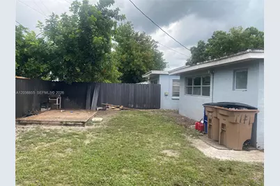 1111 N Vineyard St, Lehigh Acres, FL 33936 - Photo 11