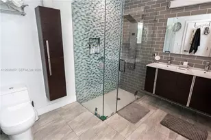 2711 NE 57th Ct, Fort Lauderdale, FL 33308 - Photo 25