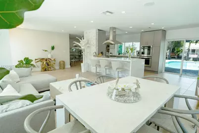 2711 NE 57th Ct, Fort Lauderdale, FL 33308 - Photo 5