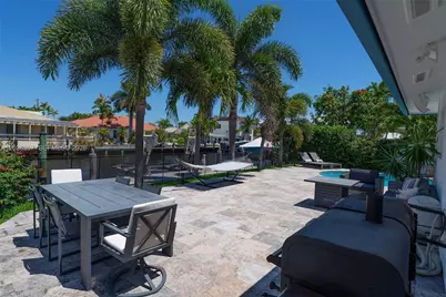 2711 NE 57th Ct, Fort Lauderdale, FL 33308 - Photo 17