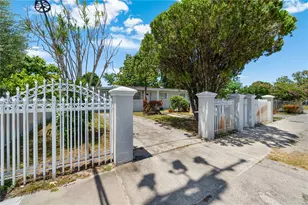 3035 NW 83rd St, Miami, FL 33147 - Photo 3