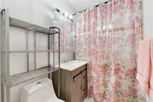 3035 NW 83rd St, Miami, FL 33147 - Photo 11