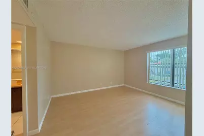 2320 S Cypress Bend Dr #206, Pompano Beach, FL 33069 - Photo 19