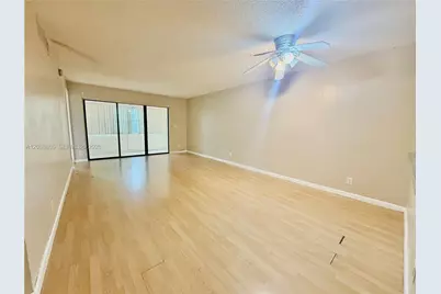 2320 S Cypress Bend Dr #206, Pompano Beach, FL 33069 - Photo 15