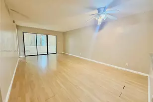 2320 S Cypress Bend Dr, Pompano Beach, FL 33069 - Photo 15