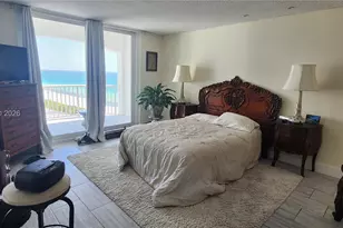 5401 Collins Ave, Miami Beach, FL 33140 - Photo 23