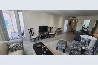 5401 Collins Ave #1513, Miami Beach, FL 33140 - Photo 17