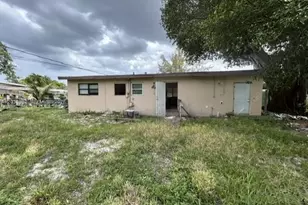 1001 NW 13th Ct, Fort Lauderdale, FL 33311 - Photo 3
