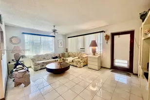 337 Durham J, Deerfield Beach, FL 33442 - Photo 3