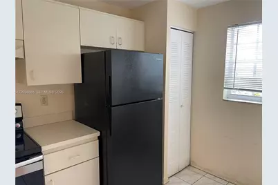 426 NE 210th Cir Ter #103-2, Miami, FL 33179 - Photo 5