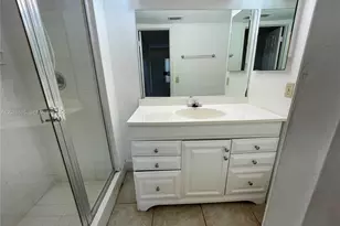 426 NE 210th Cir Terrace, Miami, FL 33179 - Photo 21