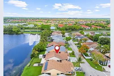 11010 SW 13th St, Pembroke Pines, FL 33025 - Photo 27