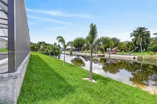 2014 SW 8th Pl, Cape Coral, FL 33991 - Photo 33