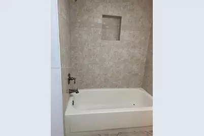 6276 NW 186th St #204, Hialeah, FL 33015 - Photo 5
