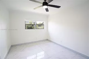 16990 NE 5th Ct, North Miami Beach, FL 33162 - Photo 19