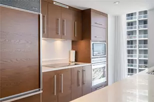 475 Brickell Ave, Miami, FL 33131 - Photo 27