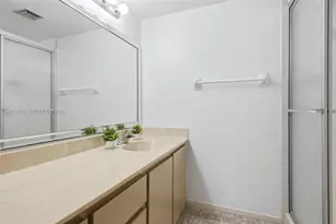 6800 Cypress Rd, Plantation, FL 33317 - Photo 19