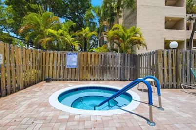 6800 Cypress Rd #201, Plantation, FL 33317 - Photo 25