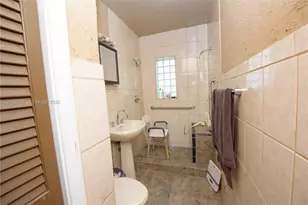 27 NW 18th St, Homestead, FL 33030 - Photo 21