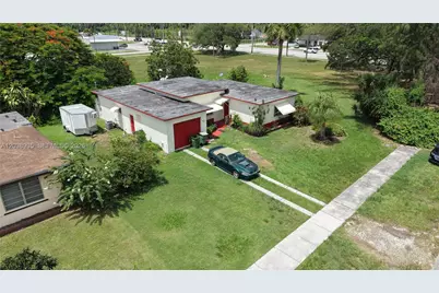 27 NW 18th St, Homestead, FL 33030 - Photo 3
