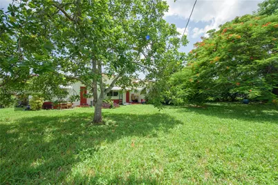 27 NW 18th St, Homestead, FL 33030 - Photo 15