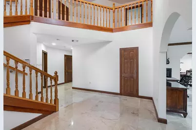 20520 SW 190th St, Miami, FL 33187 - Photo 7