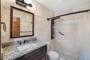 20520 SW 190th St, Miami, FL 33187 - Photo 15